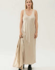 Silk Laundry Scoop Neck Dress Hazelnut