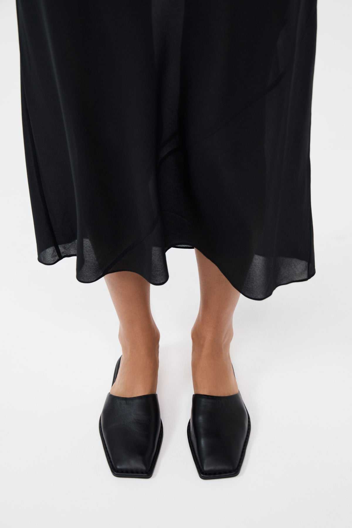 St Agni Soft Sqaure Toe Flat Black