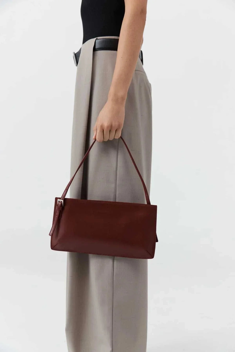 St Agni 90s Belt Bag Mahogany