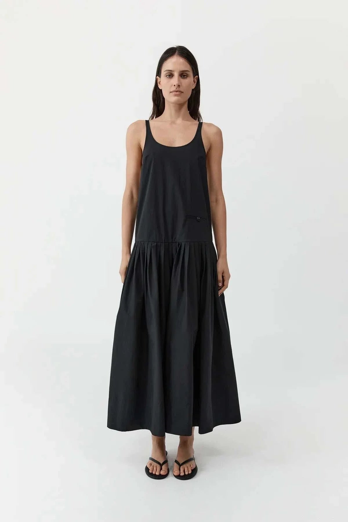 St Agni Relaxed Pleat Dress Black