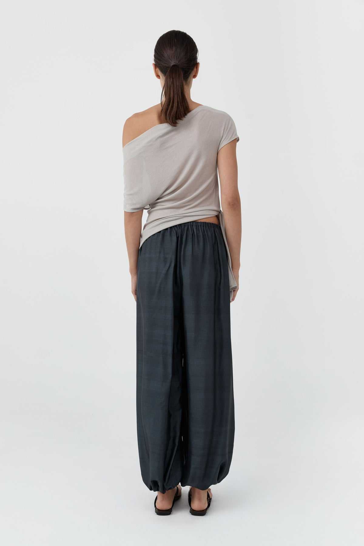 St Agni Fine Jersey Off Shoulder Top Soft Ash