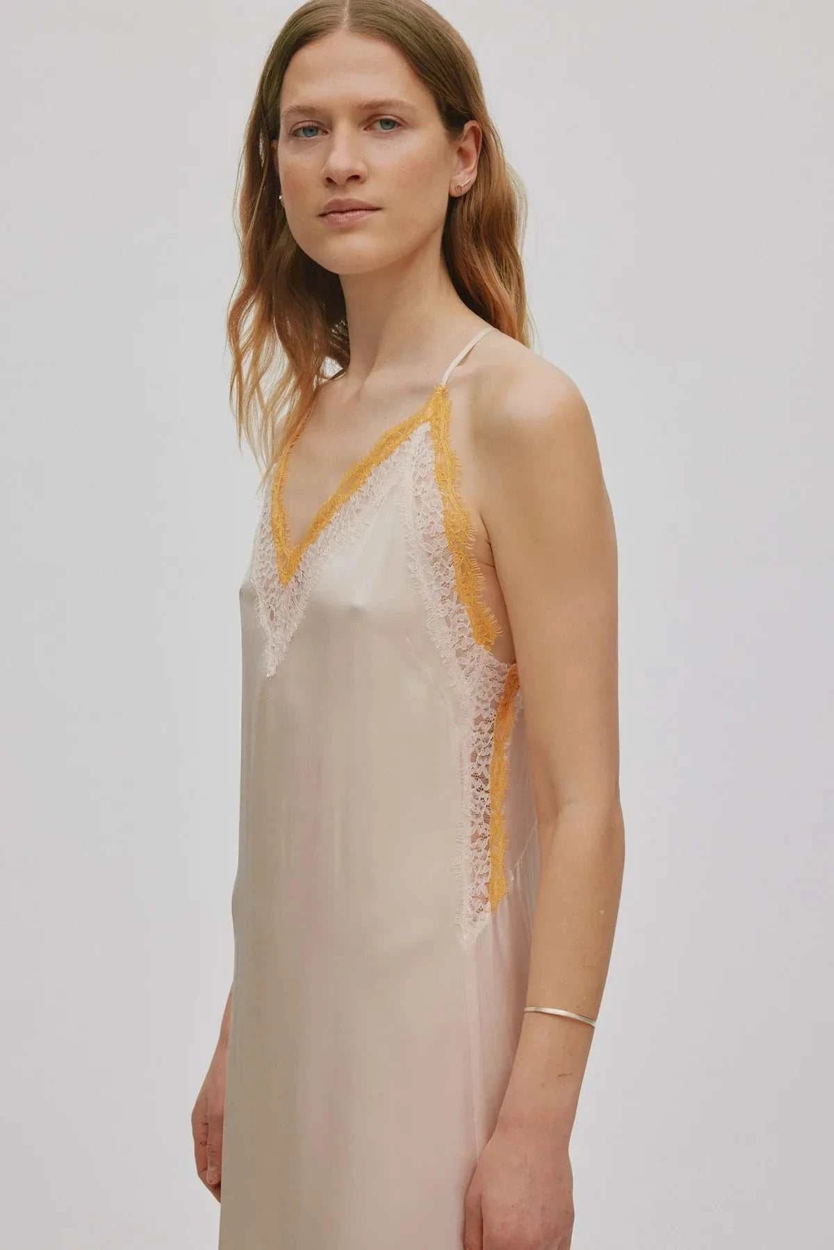 Rabens Saloner Chefira Dres Light Rose