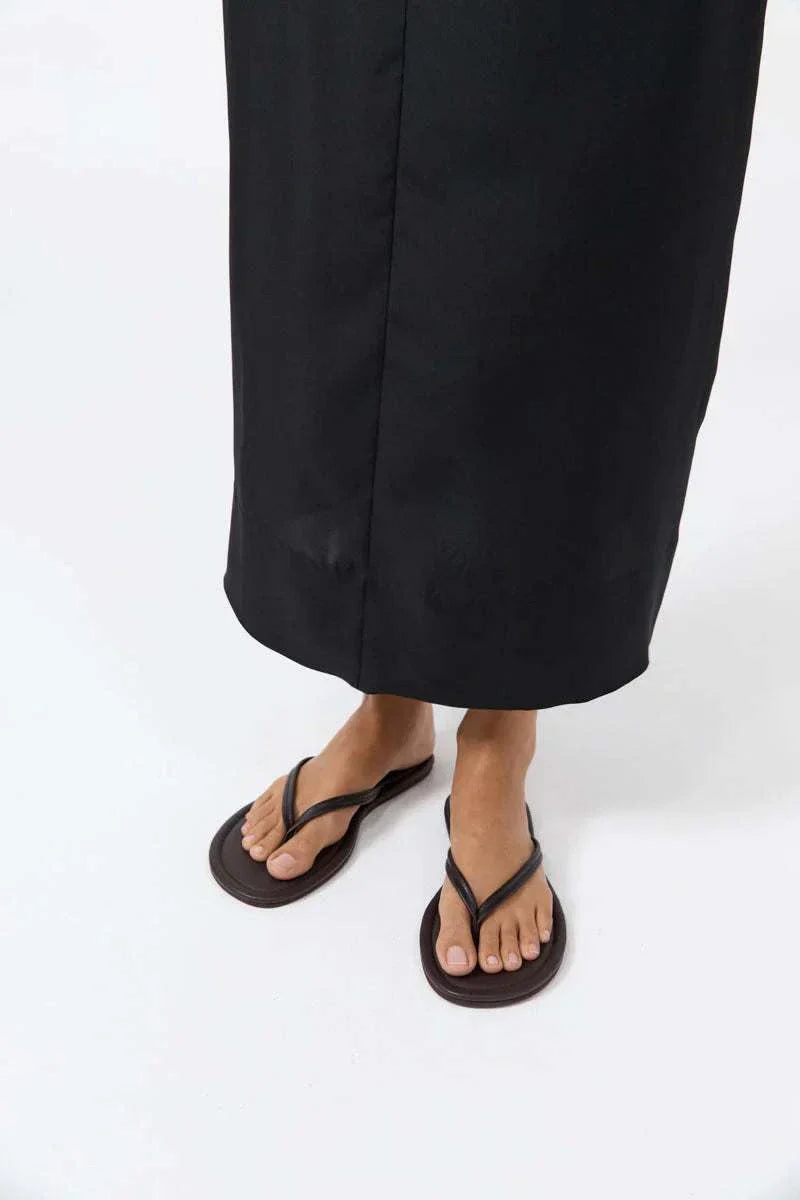 St Agni Thong Detail Slide Coffee