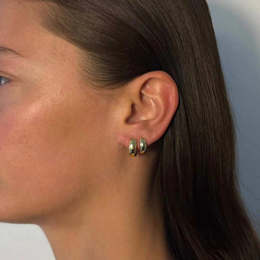 De Sur Staple Hoops Small Gold