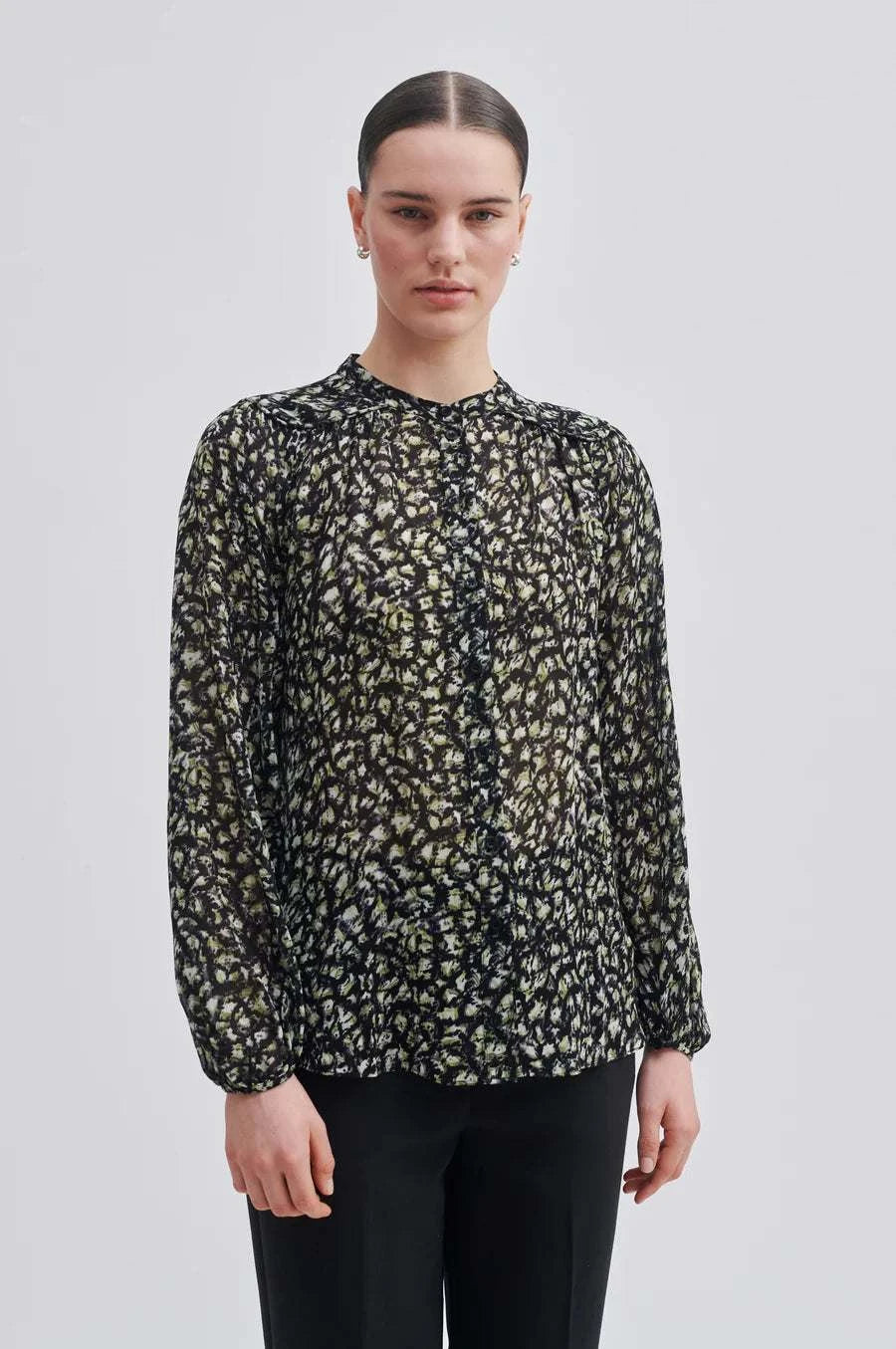 Female Ayali Shirt Black