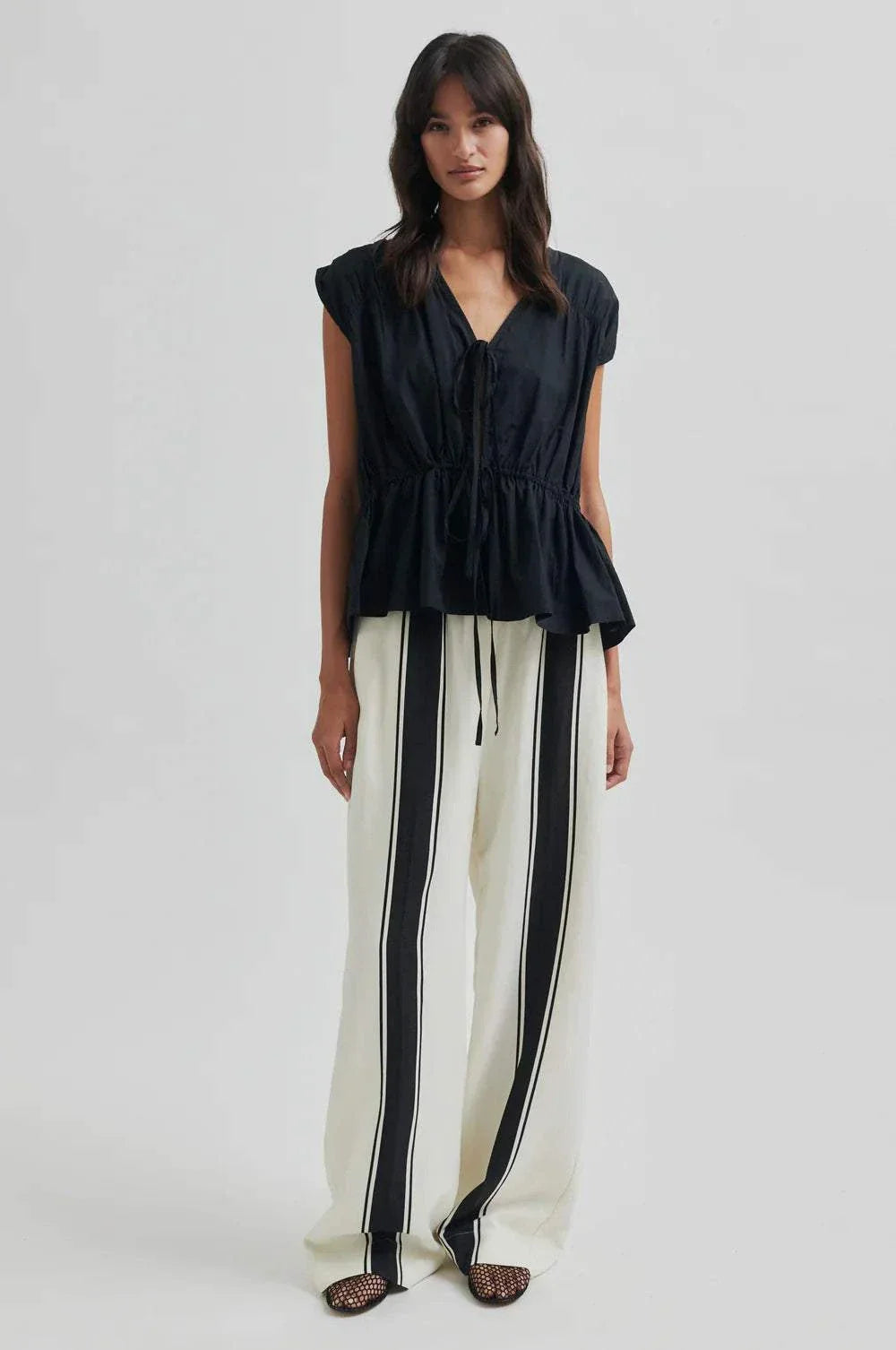 Second Female Lie Trousers White Alyssum