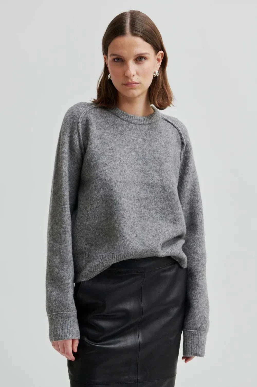 Second Female Banja Knit Raglan Carbon Grey