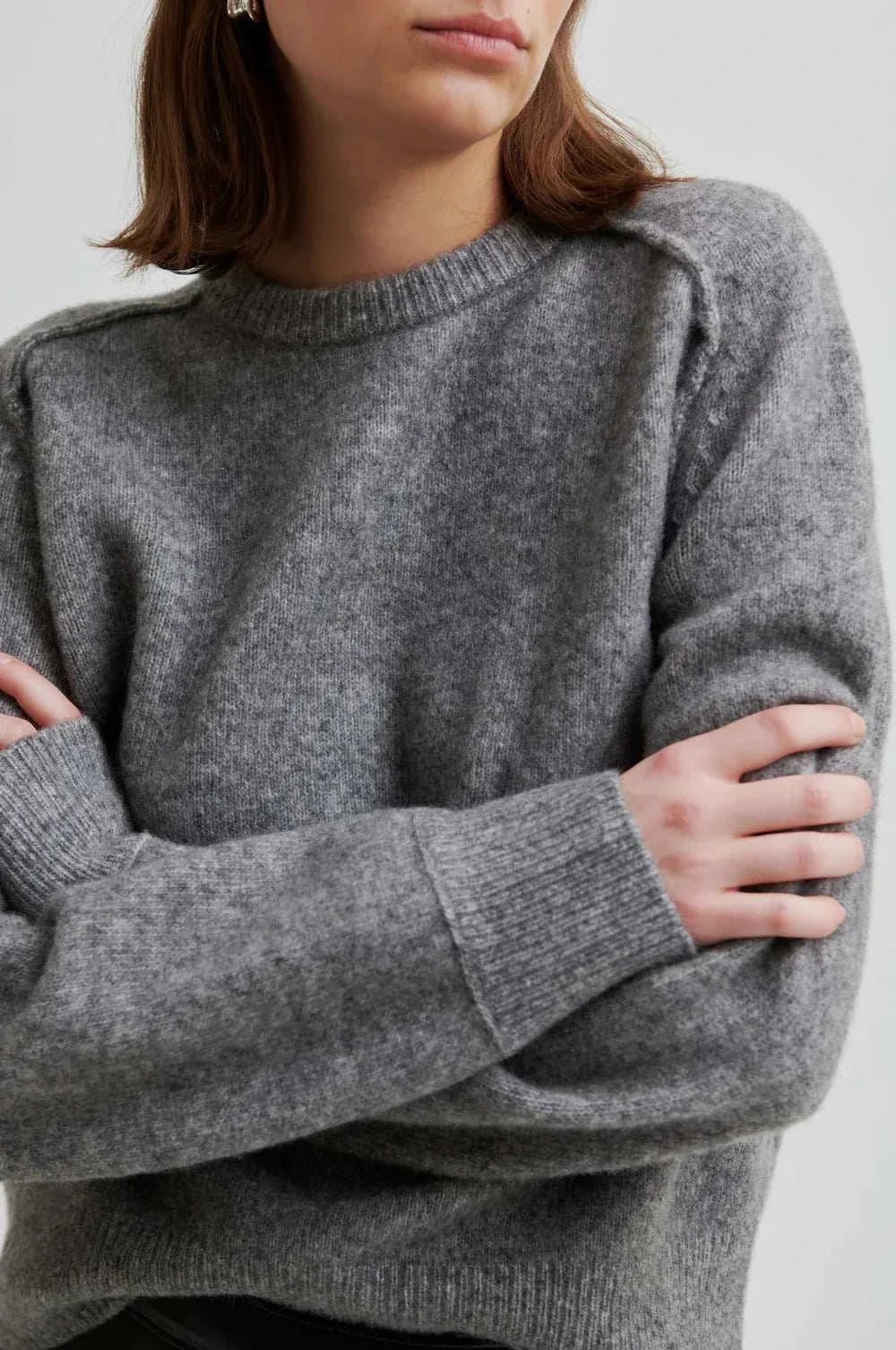 Second Female Banja Knit Raglan Carbon Grey