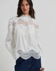 Second Female Tria Blouse Tofu