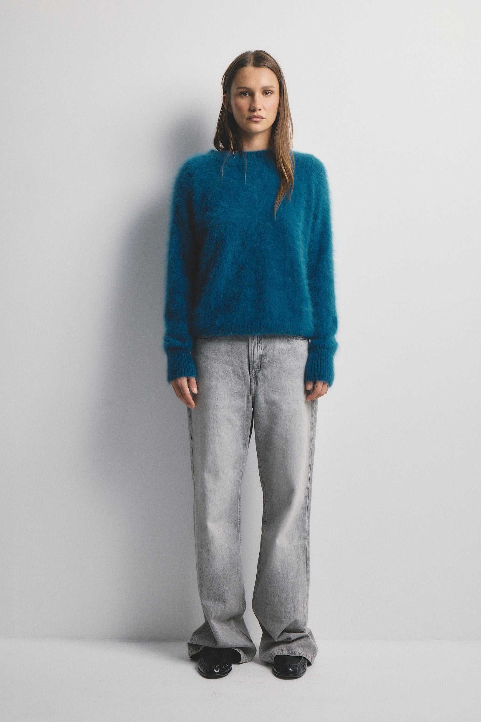 World Of Nomads Adele Cashmere Crew Neck Knit Ocean