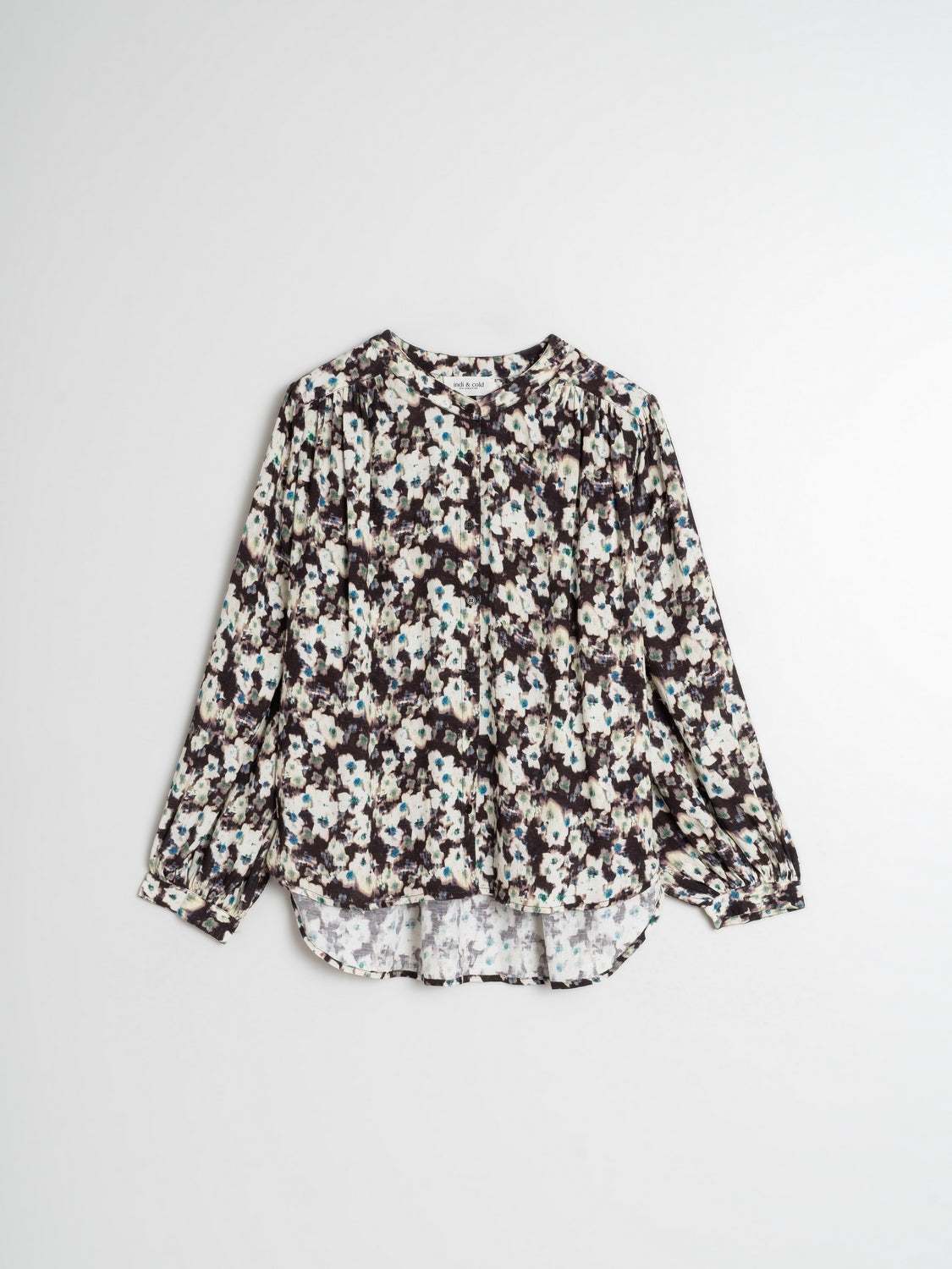 Indi and Cold Camisa Negro