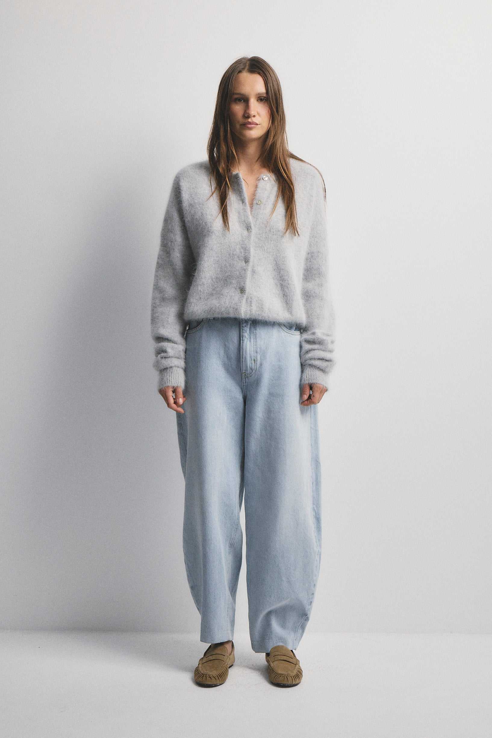 World Of Nomads Frankie Cashmere Crew Neck Cardigan Light Grey