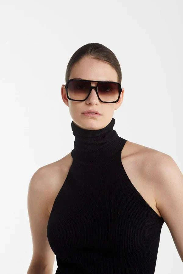 Bresac Frame 3 Black Gradient