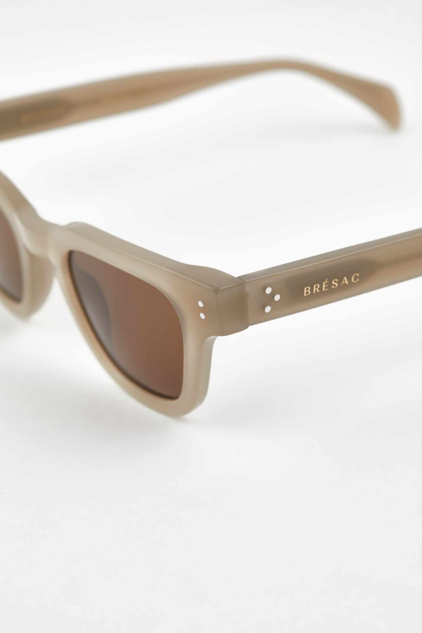 Brésac Frame 11 Taupe.