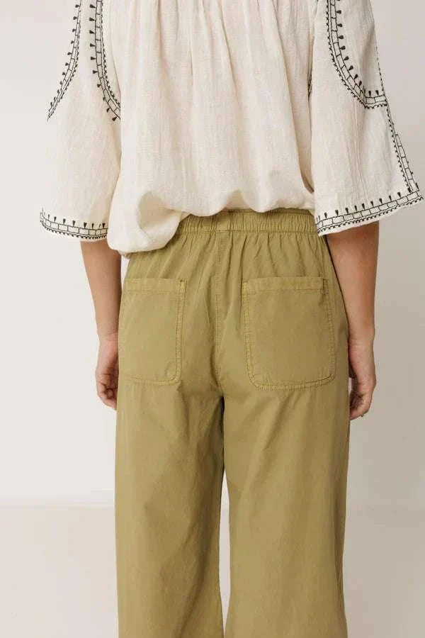 Indi and Cold Pantalon 701 Manzana