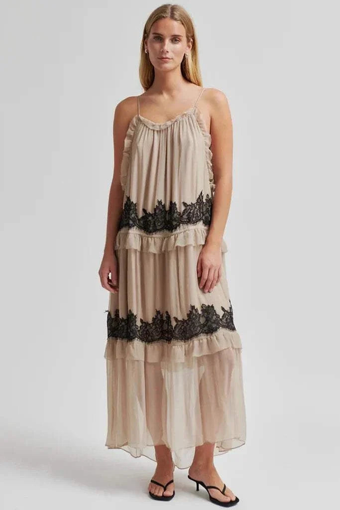 Second Female Lynda Maxi Dress Plaza Taupe
