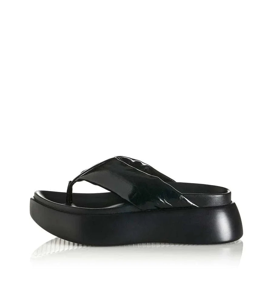 Alias Mae Cullen Black Oily Leather