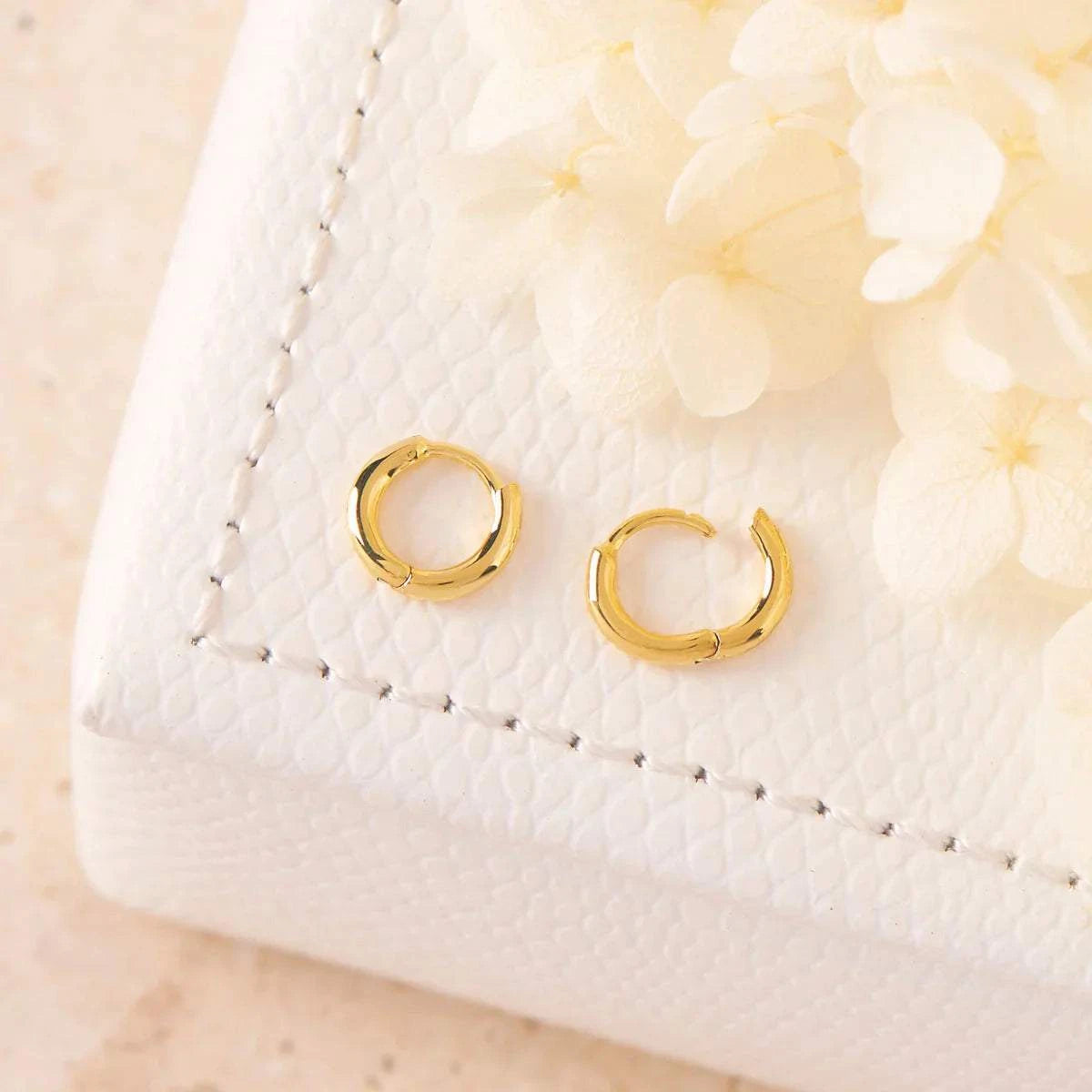 Midsummer Star Super Micro Round Huggies Vermeil Gold