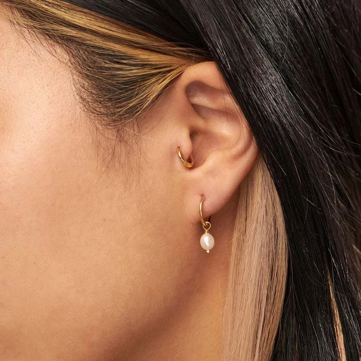 Midsummer Star Super Micro Round Huggies Vermeil Gold