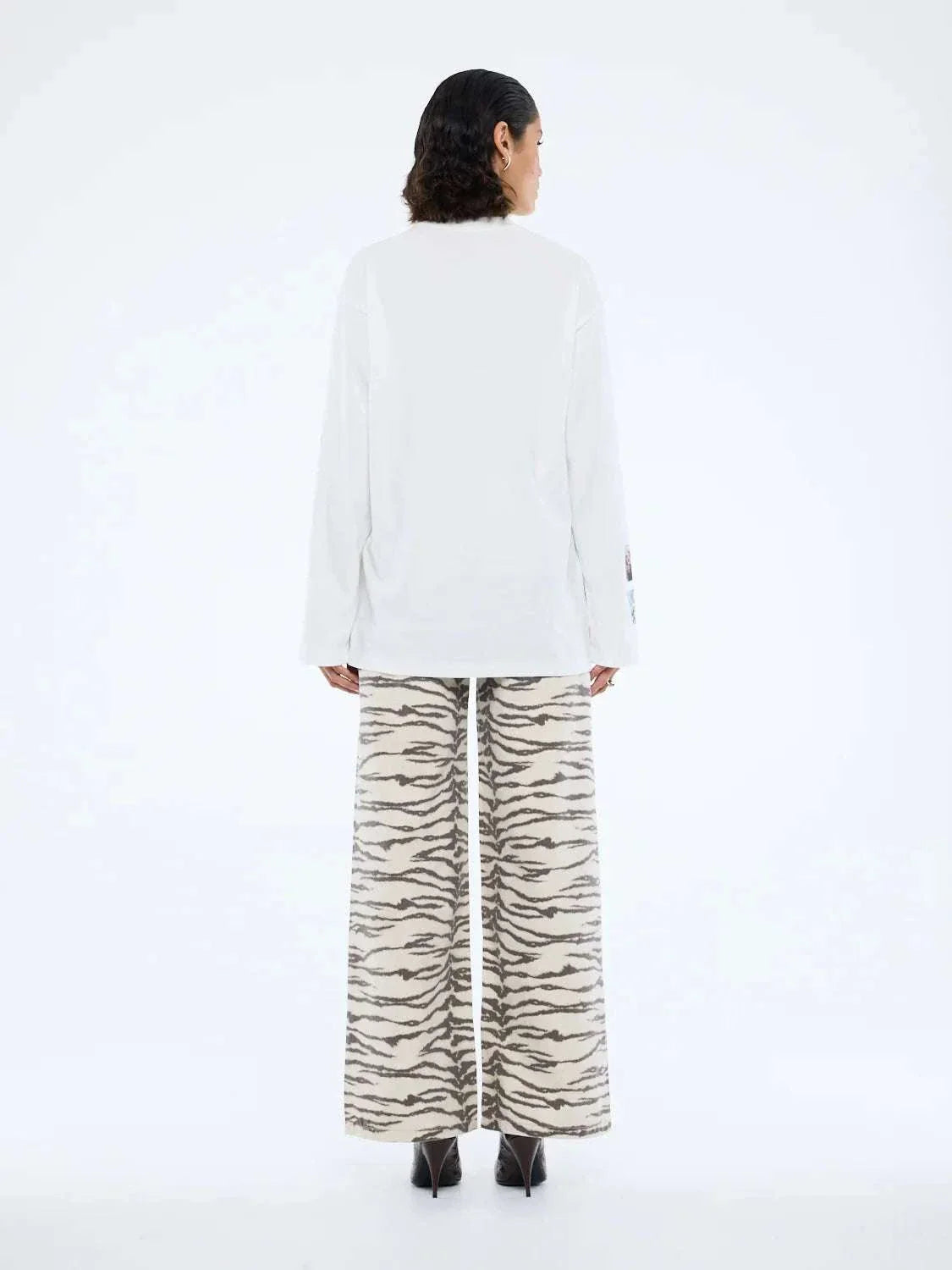 Ena Pelly Tiled Floral Long Sleeve