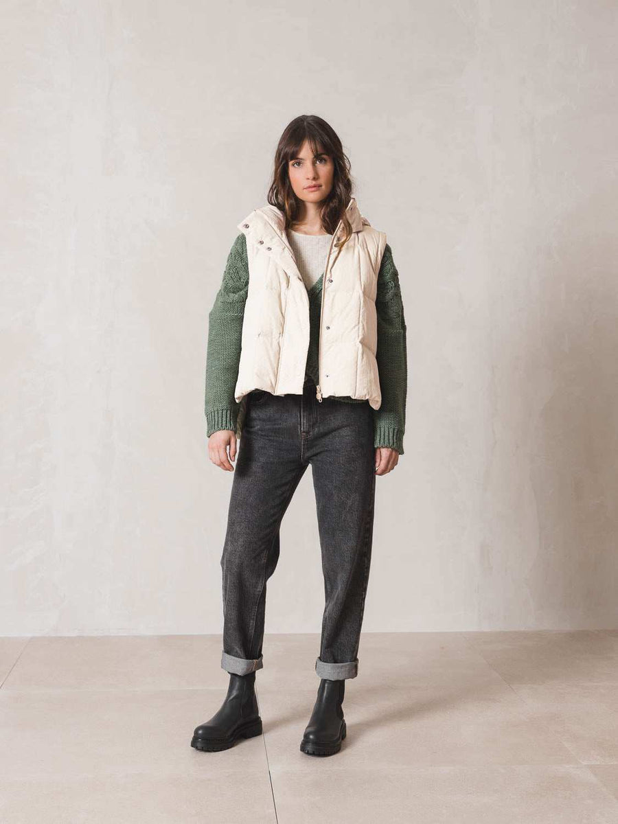 Indi and Cold Crop Puffer Convertible Jacket Crudo