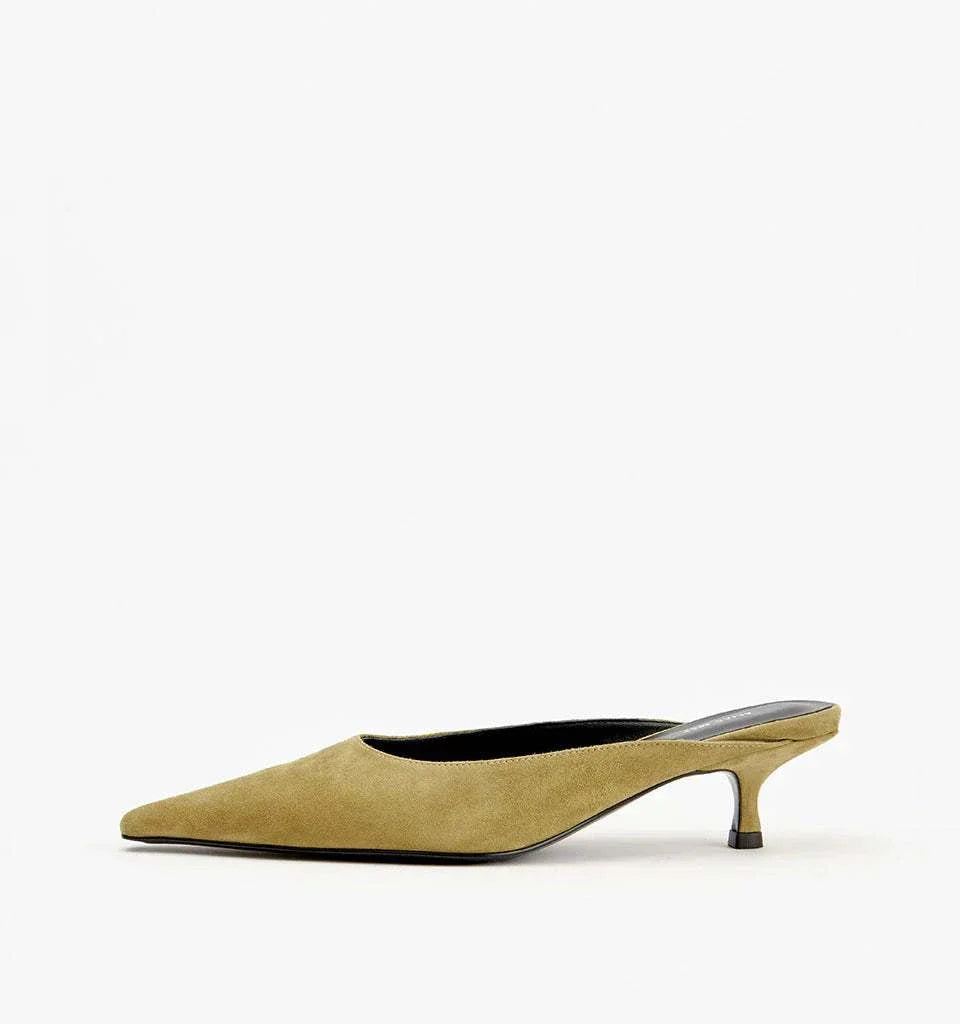 Alias Mae Geneva Dune Suede