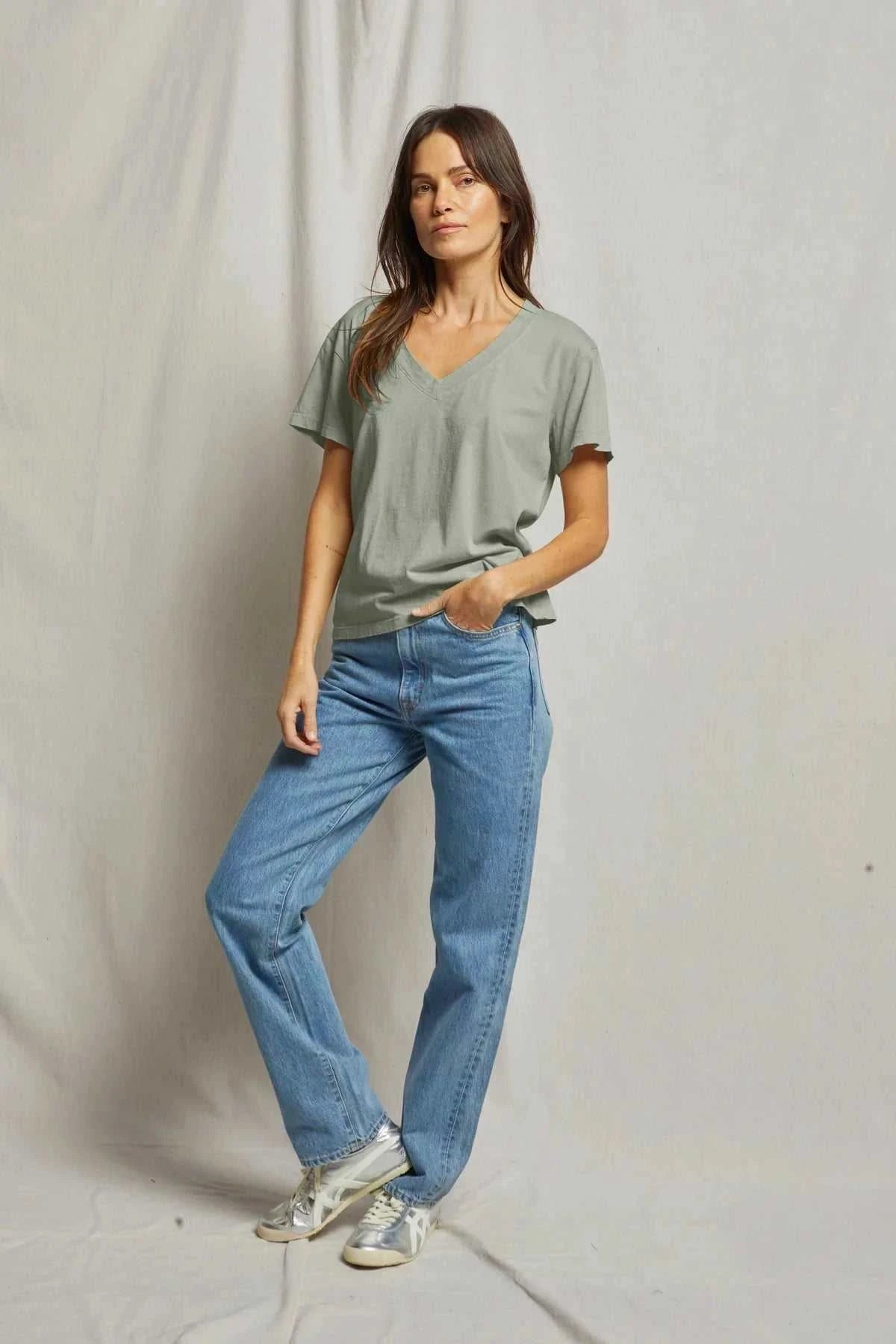 Perfectwhitetee Hendrix Crispy Lightweight Cotton Boxy V Neck Tee Paris Rain