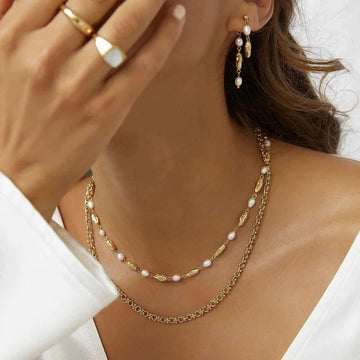 Arms of Eve Mimi Pearl Necklace Gold