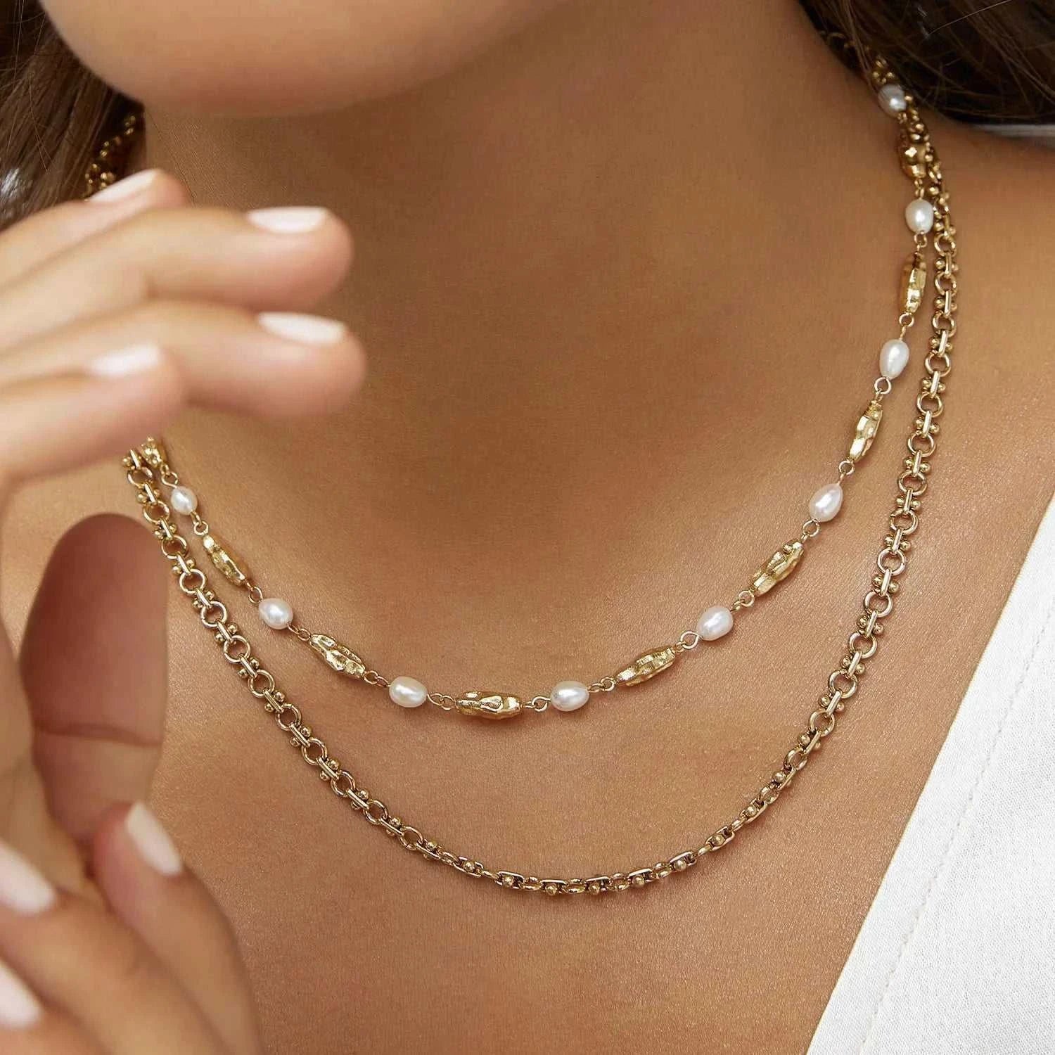 Arms of Eve Mimi Pearl Necklace Gold