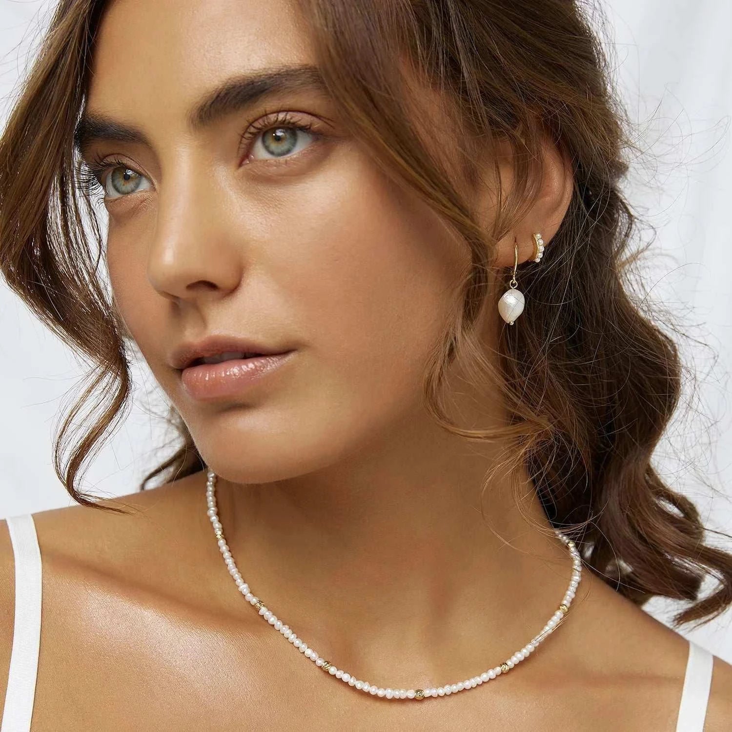 Arms of Eve Lucia Pearl Necklace Gold