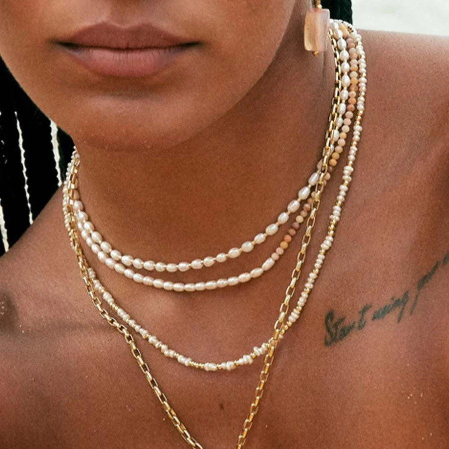 Arms of Eve Bahamas Necklace Gold
