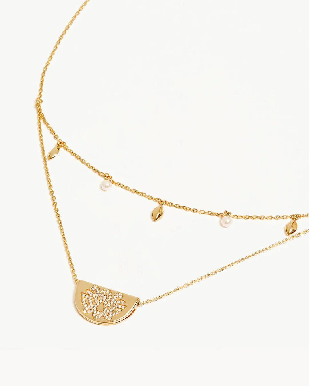 By Charlotte 18k Gold Vermeil Live In Piece Lotus Necklace