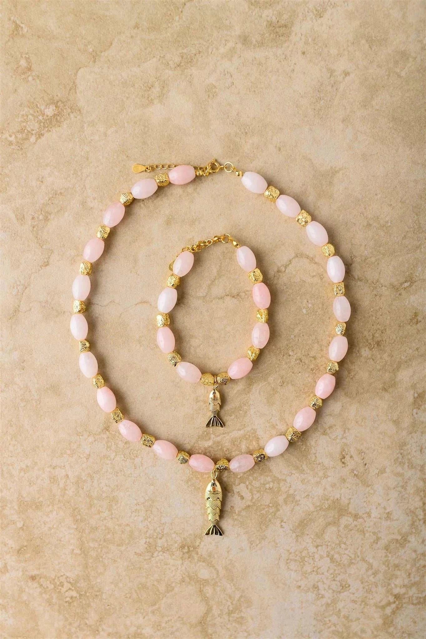 Indigo and Wolfe Goia Rose Necklace