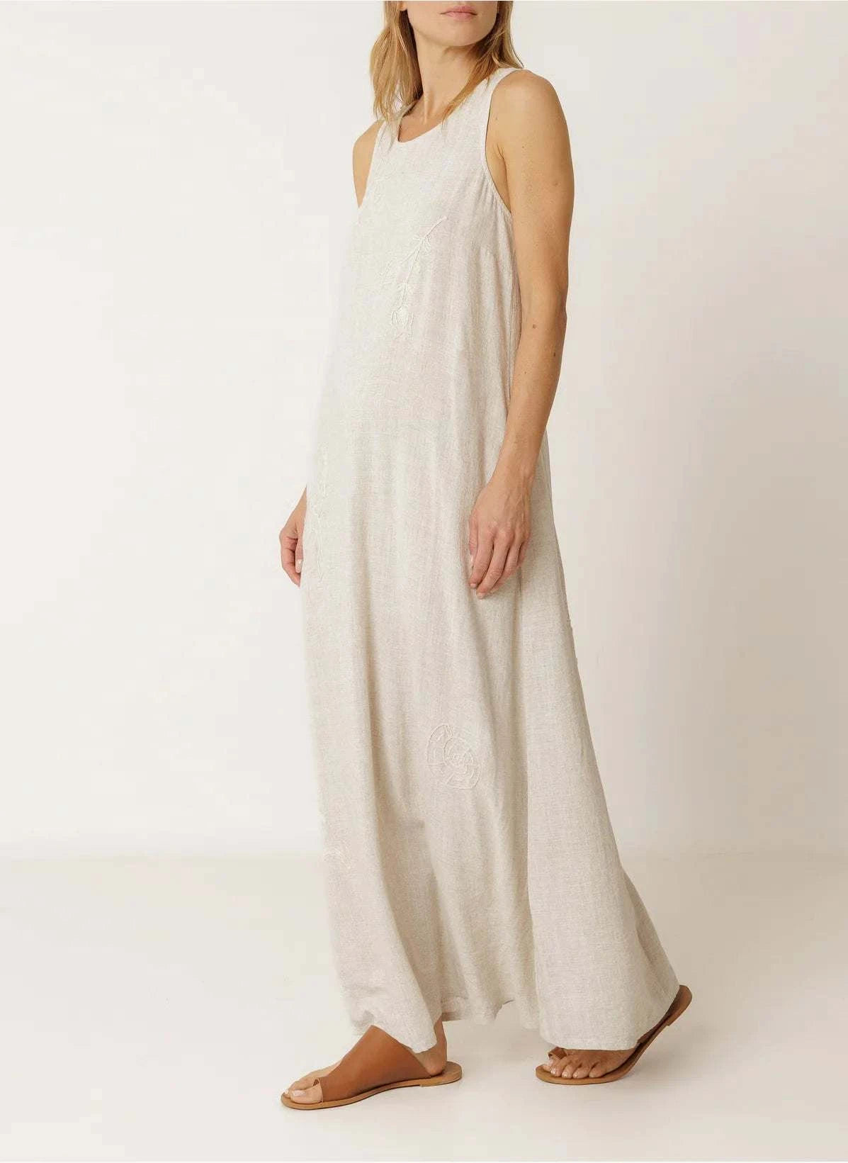 Indi and Cold Sleeveless Maxi Dress 119 Lino