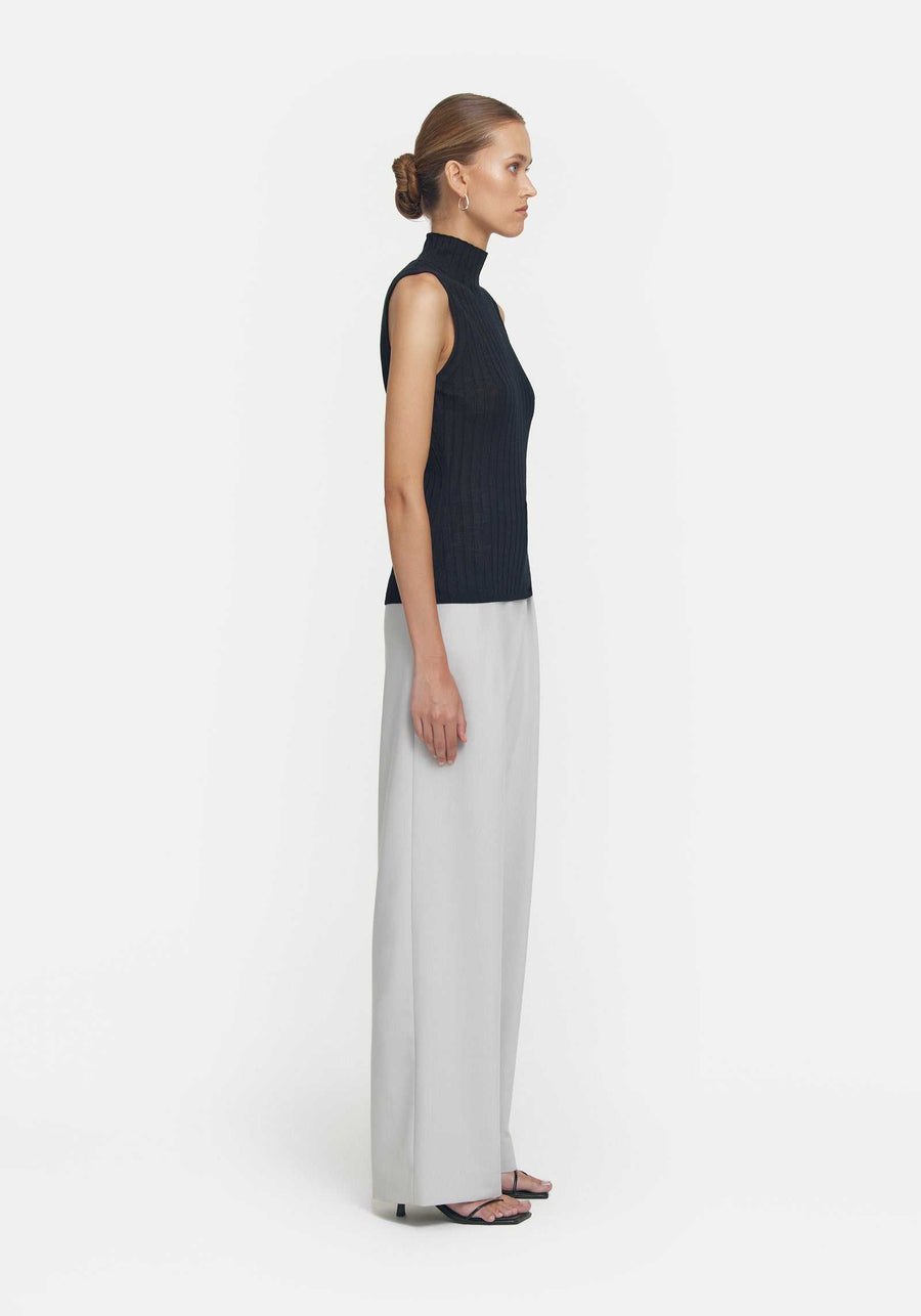 Woods Justice Sleeveless Top Black
