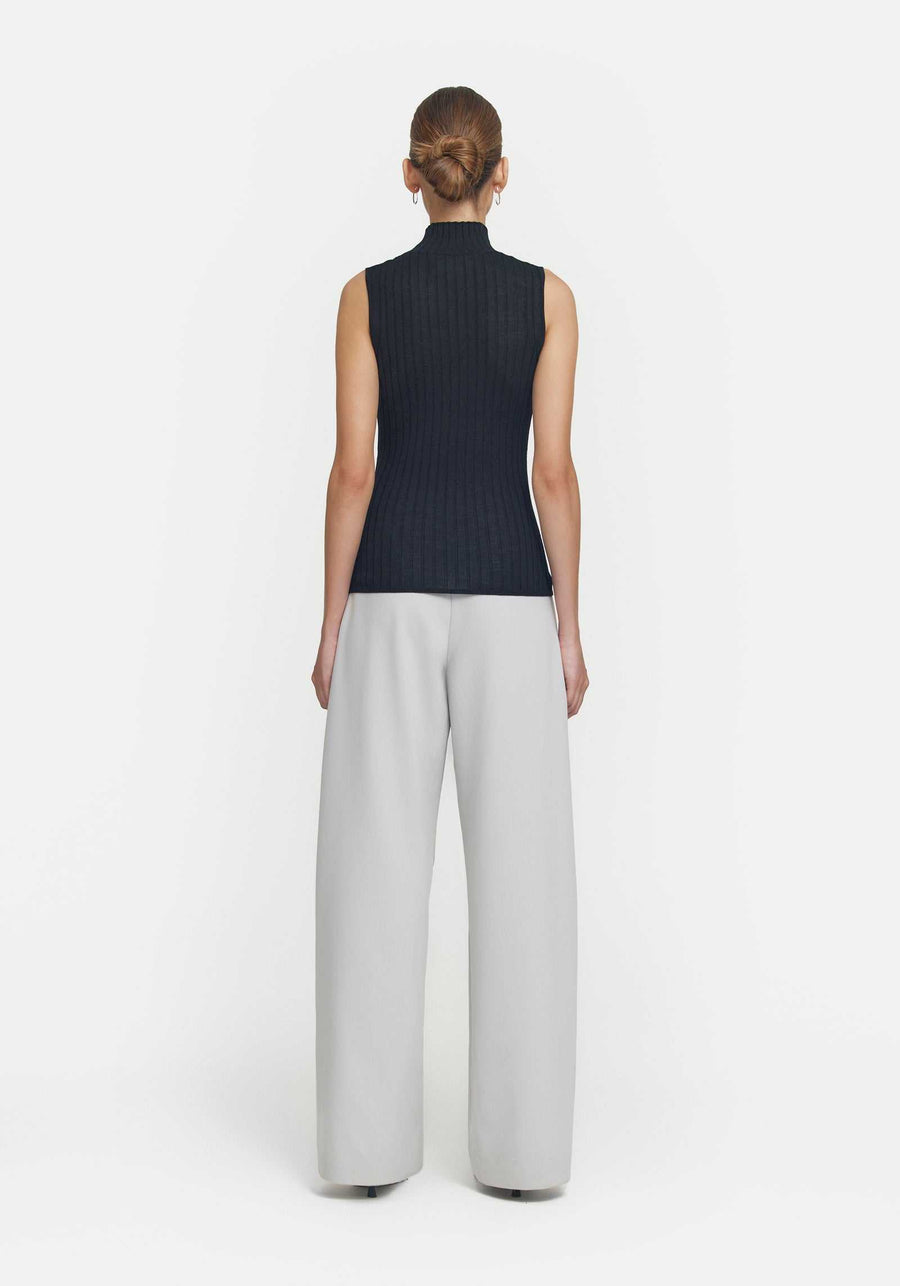 Woods Justice Sleeveless Top Black