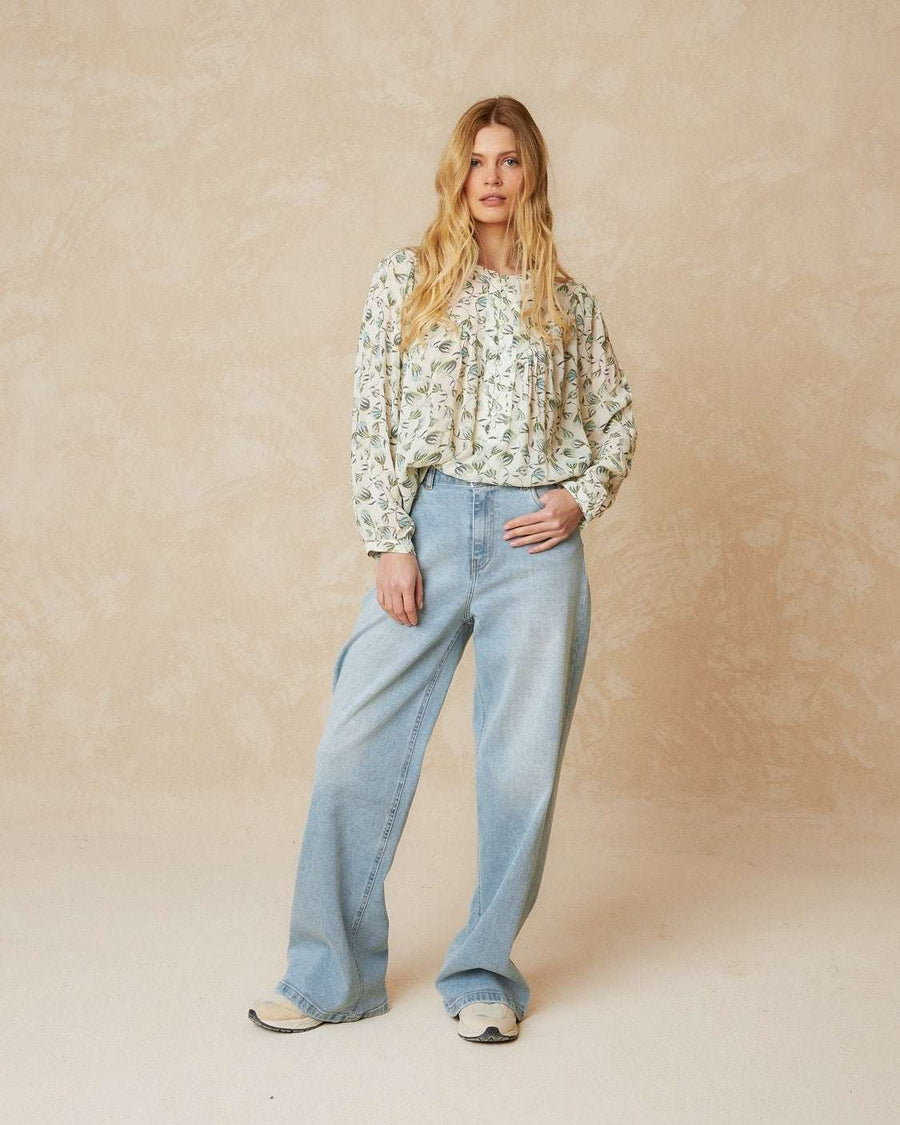 Indi and Cold Camisa Crudo