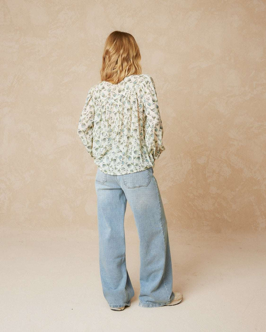 Indi and Cold Camisa Crudo