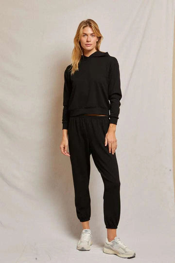 Perfectwhitetee Leah Travel Easy Sweatpant Black
