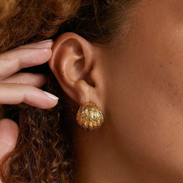 Arms of Eve Sabine Earrings Gold