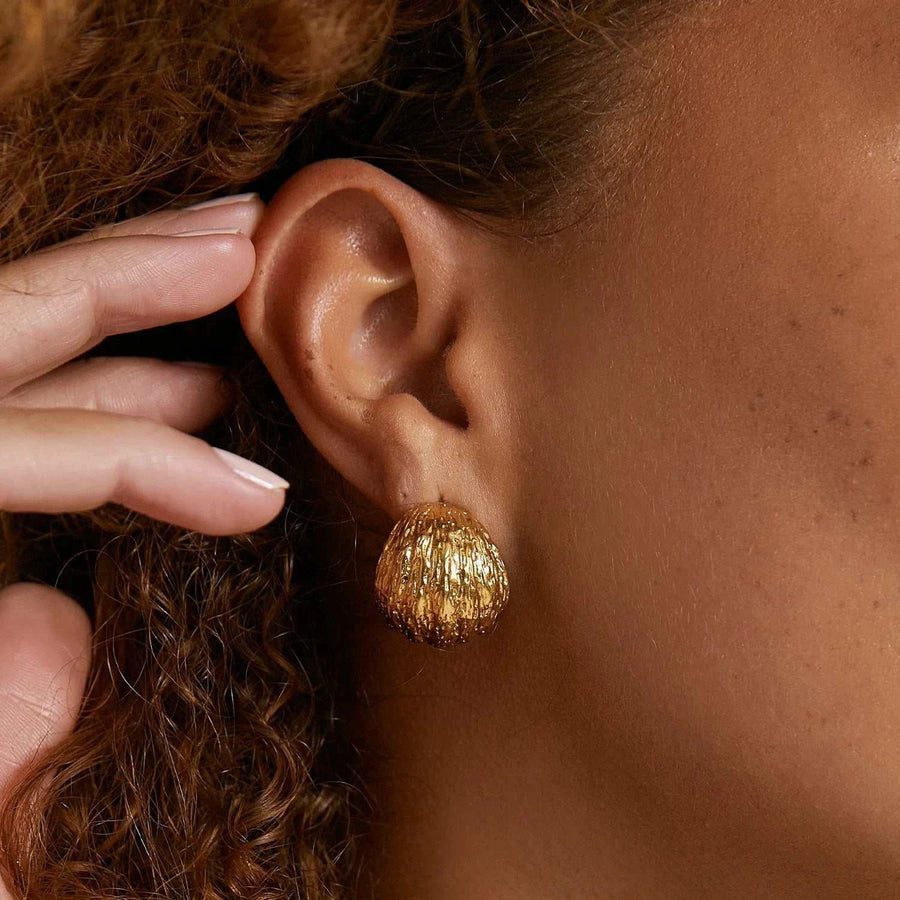 Arms of Eve Sabine Earrings Gold