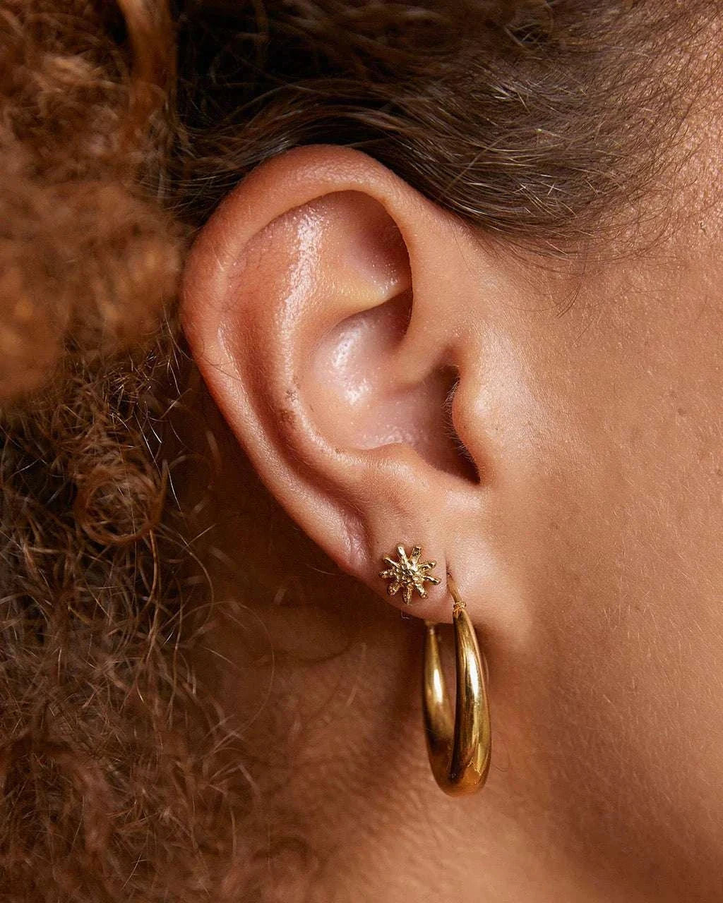 Arms Of Eve Magnolia Gold Studs