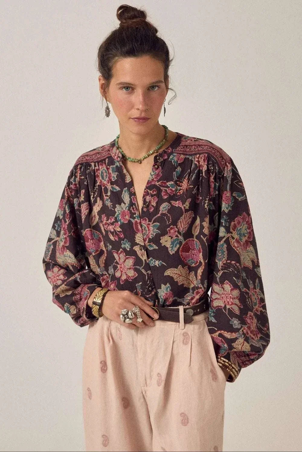Maison Hotel Luna Blouse Wild Iris