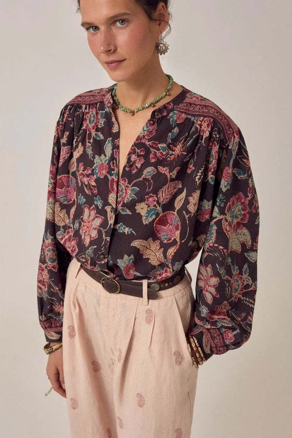 Maison Hotel Luna Blouse Wild Iris