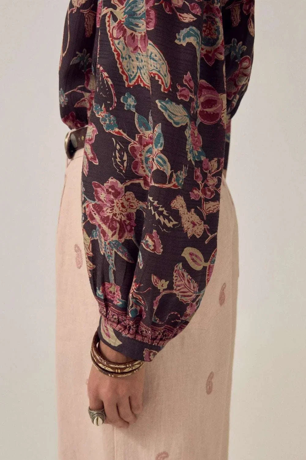 Maison Hotel Luna Blouse Wild Iris