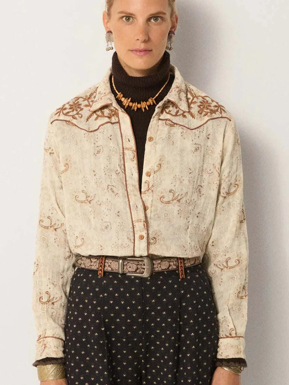 Maison Hotel Jolene Blouse Sand Paisley 