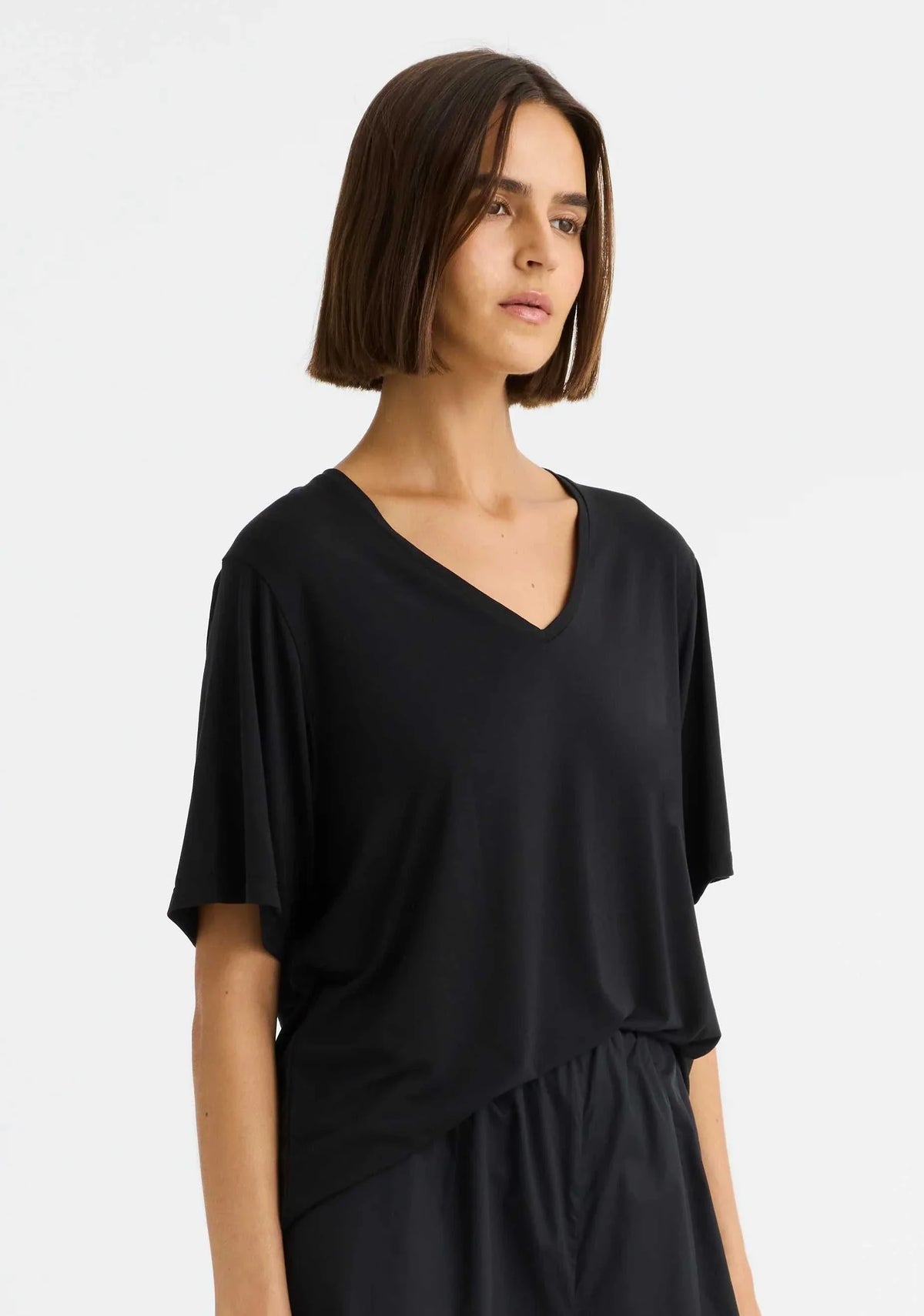 Morrison Millie V Neck Tee Black
