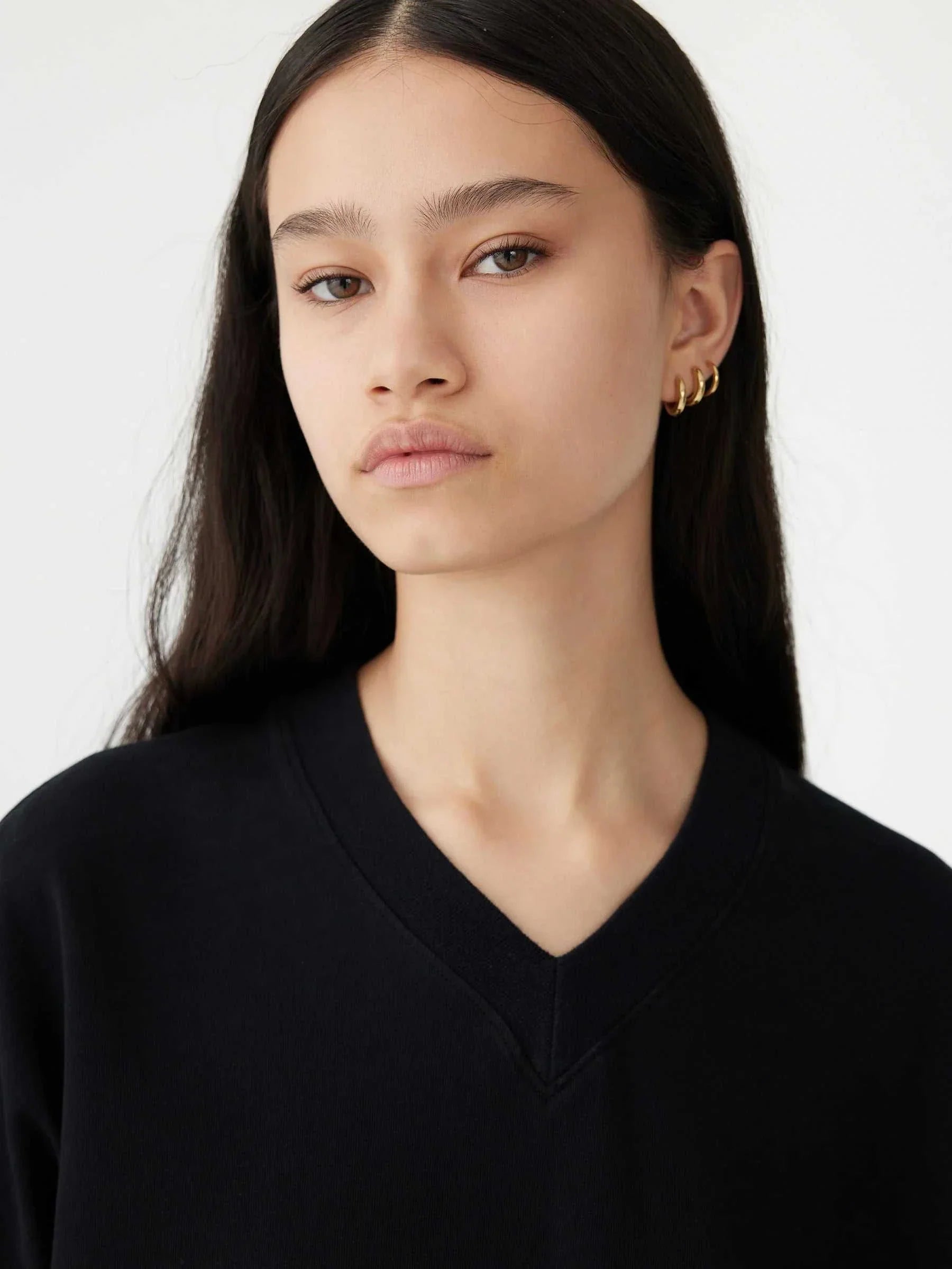Bassike Boxy V Neck Short Sleeve T.Shirt Black
