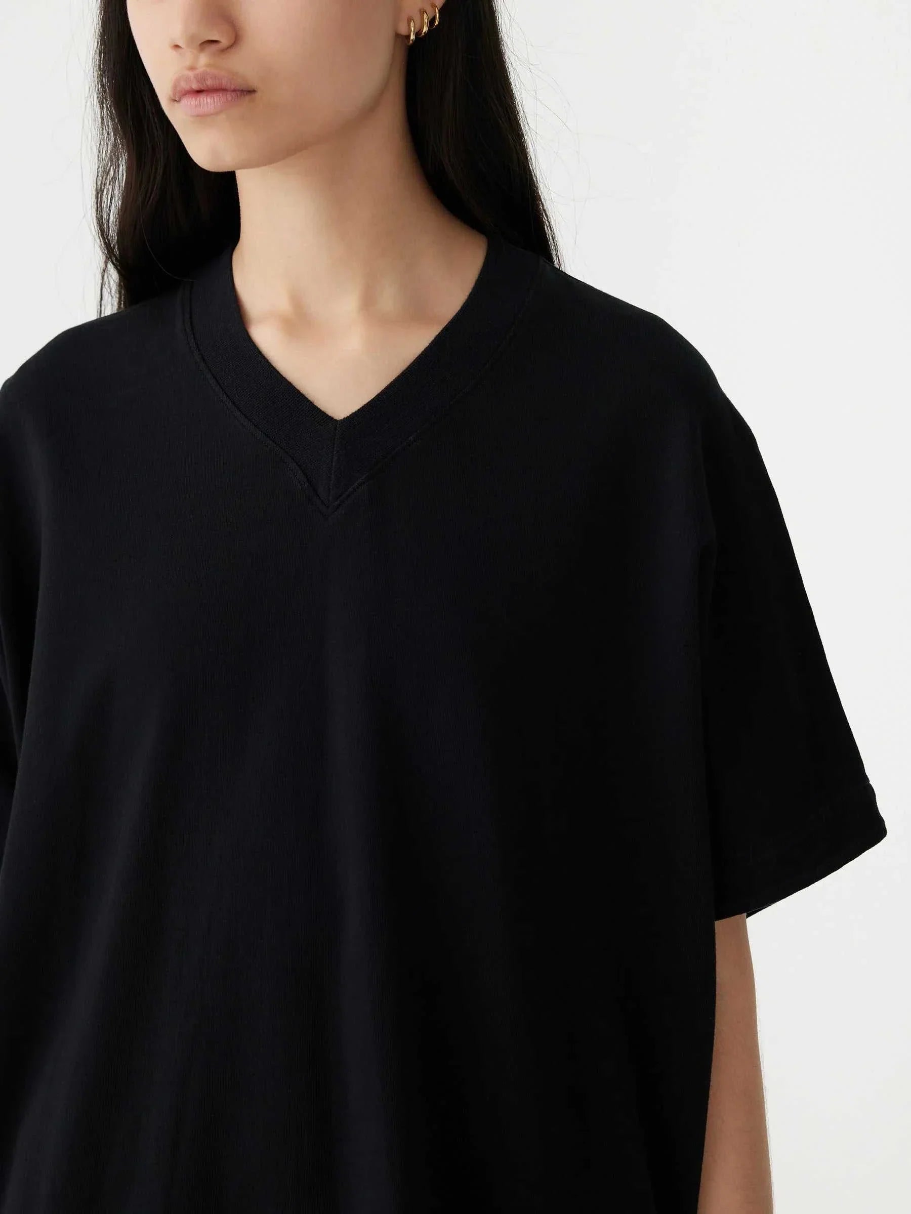Bassike Boxy V Neck Short Sleeve T.Shirt Black