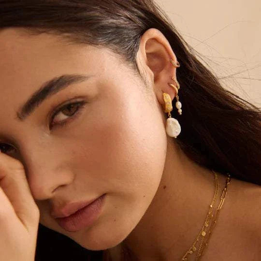 Murkani Cosmic Love Medium Earring with Pearl Gold